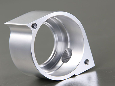 鋁制品深加工時為什么會出現毛刺